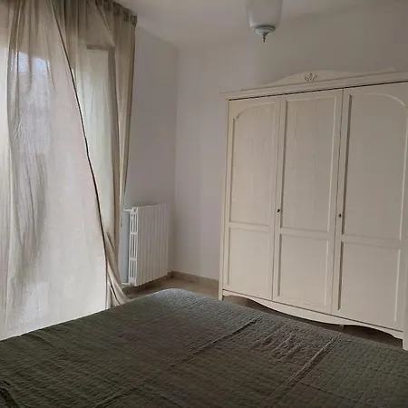 Vincesilhouse Apartment *