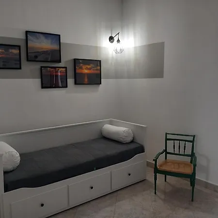 Vincesilhouse Apartment