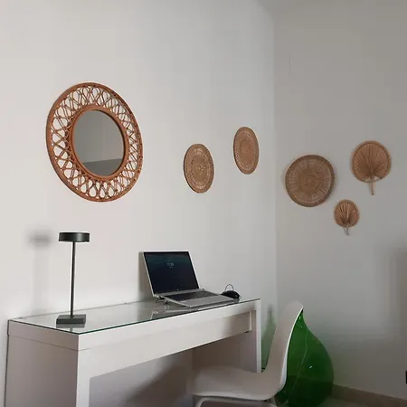 Vincesilhouse Apartment Mola di Bari