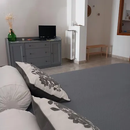 Vincesilhouse * Mola di Bari